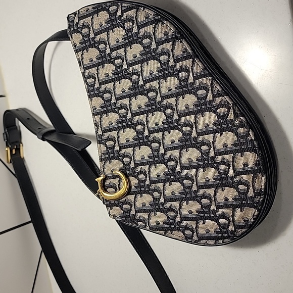Authentic Dior Saddle bag - Picture 9 of 16